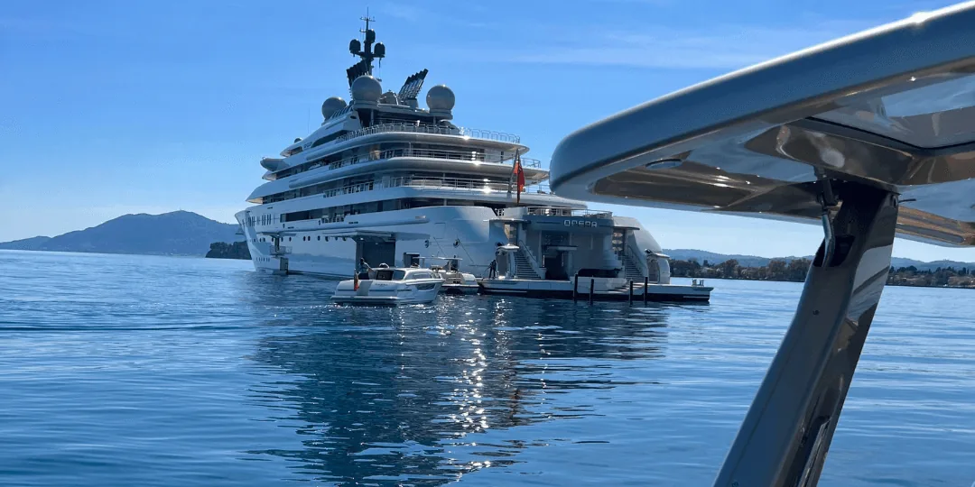 Superyacht at anchor, the SeaHands standard of work
